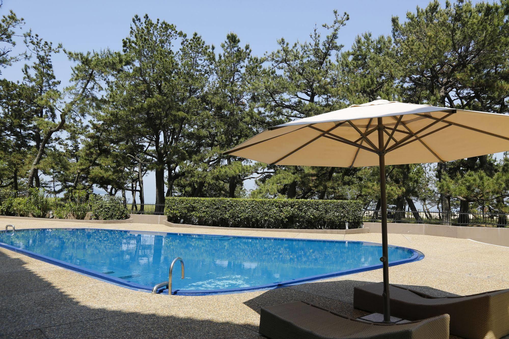 Отель Awaji Hamarikyu Minamiawaji Экстерьер фото