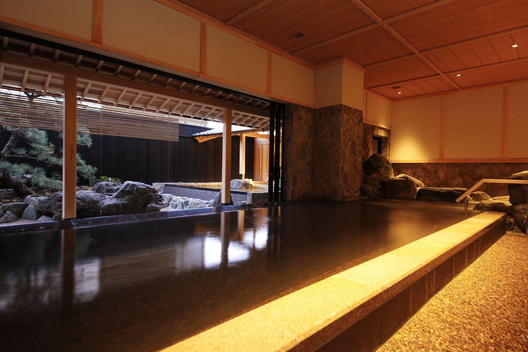 Отель Awaji Hamarikyu Minamiawaji Экстерьер фото